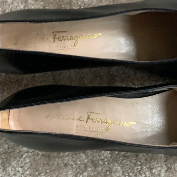 Salvatore Ferragamo Low Heels - Picture 3 of 6